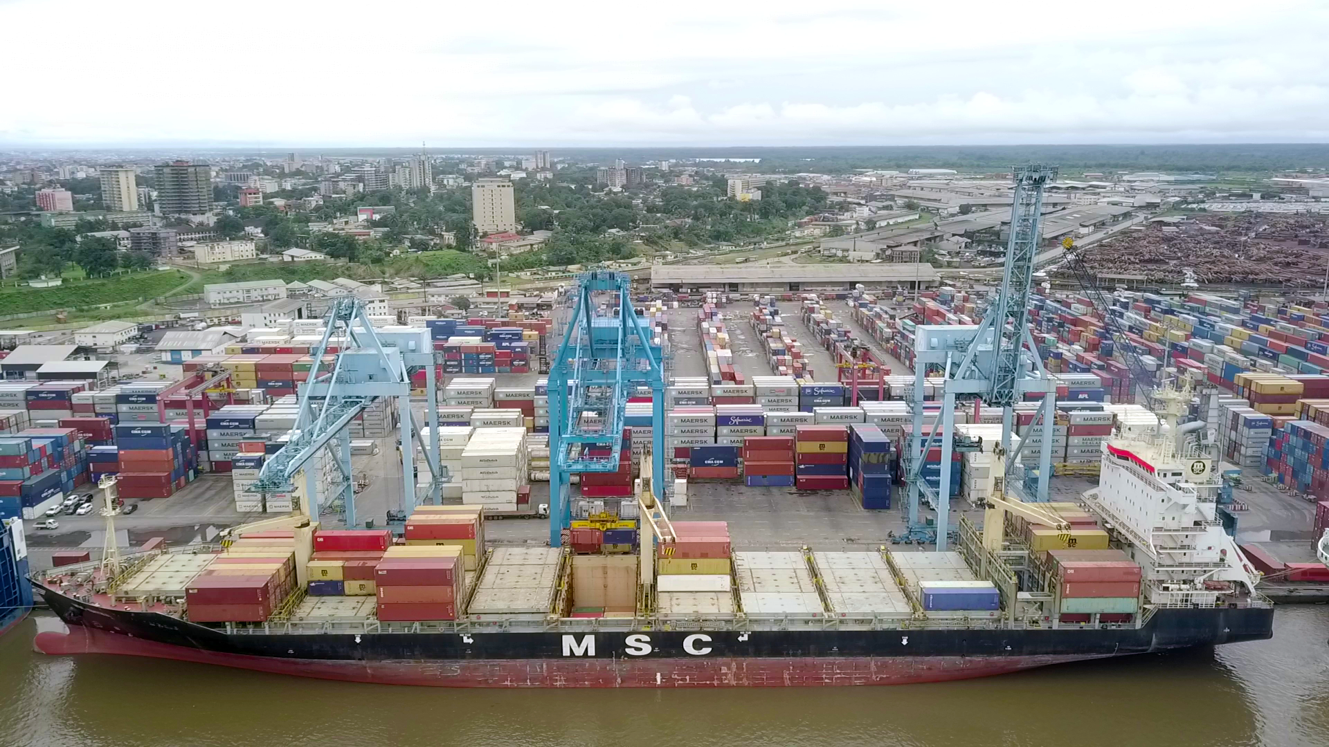 Port de DOuala Bateau MSC
